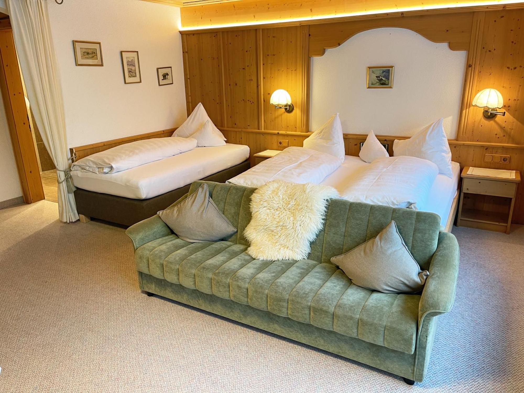Alkira Aparthotel