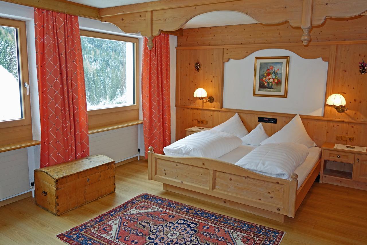 Alkira Aparthotel