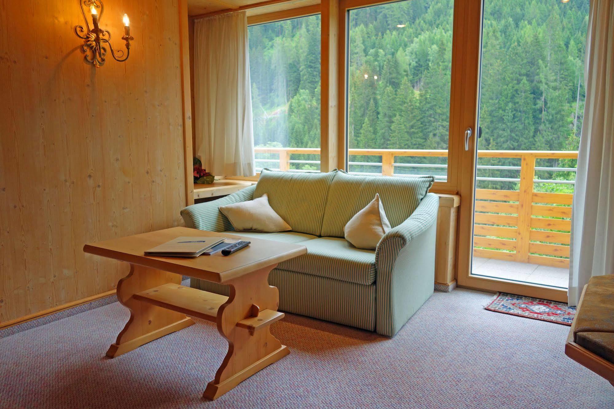 Aparthotel Alkira