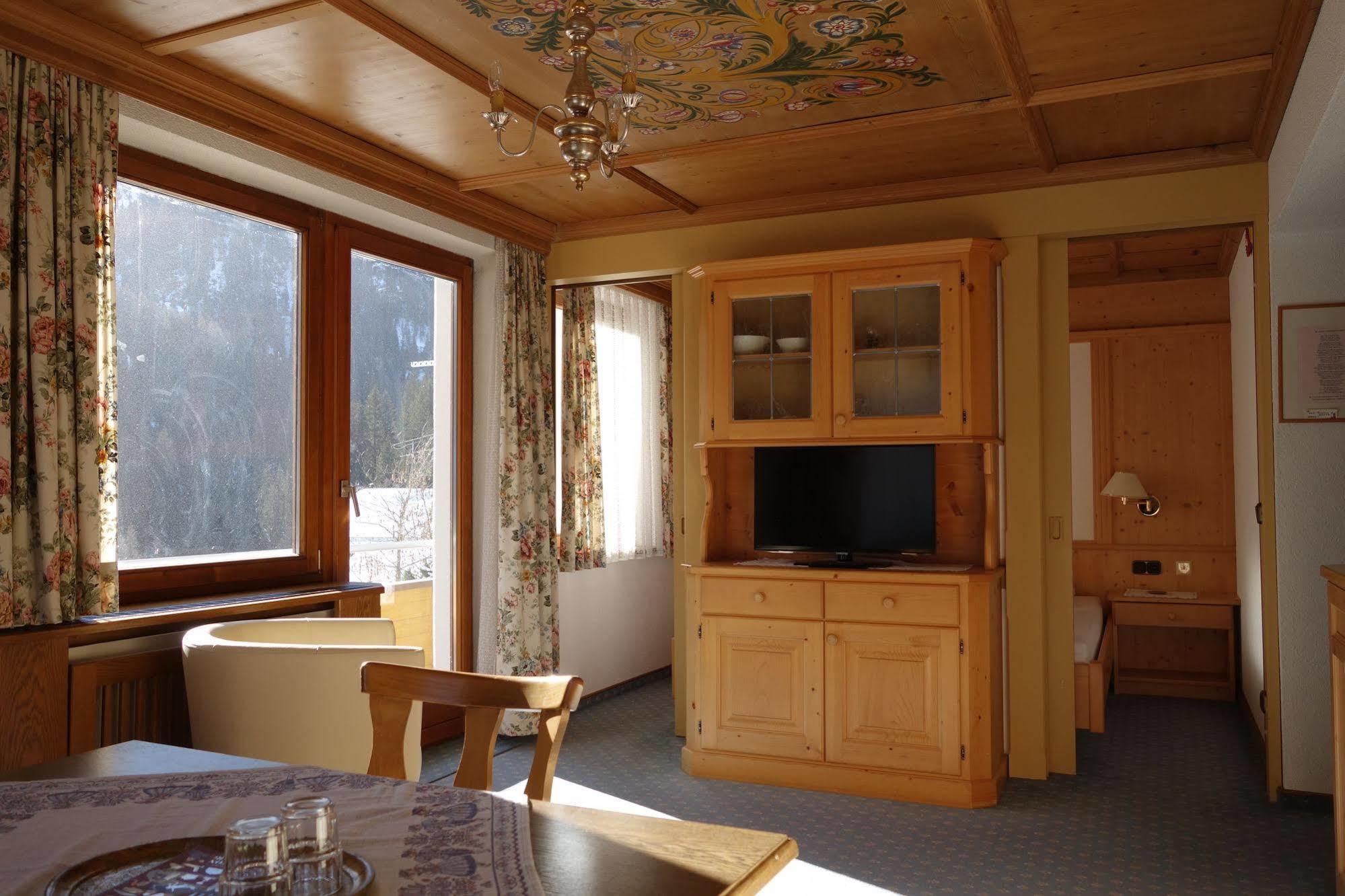 Aparthotel Alkira