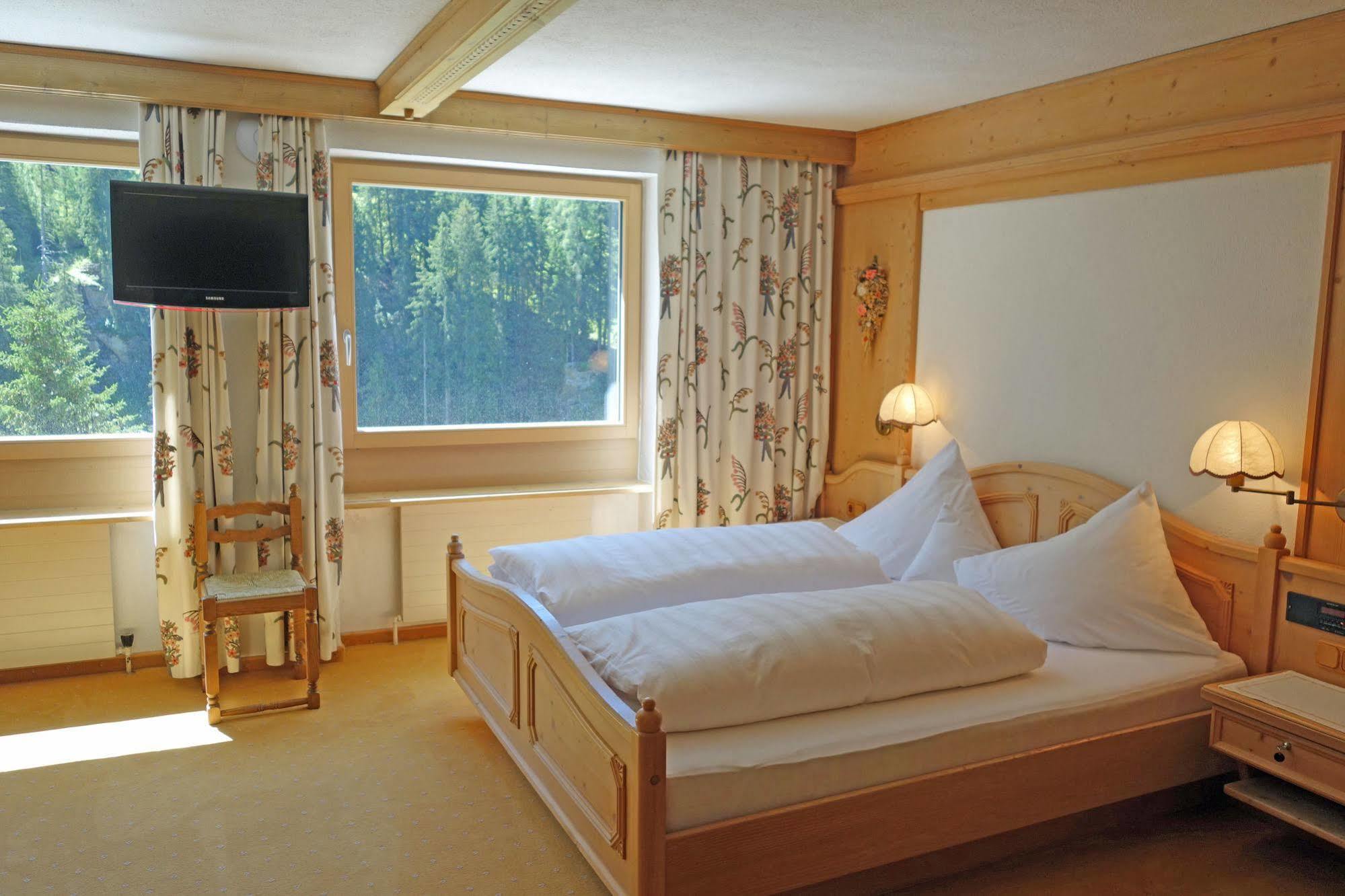 Alkira 3*